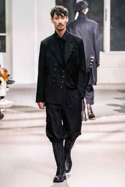 Look 34